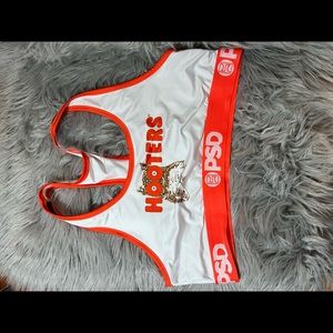 Hooters PSD sports bra